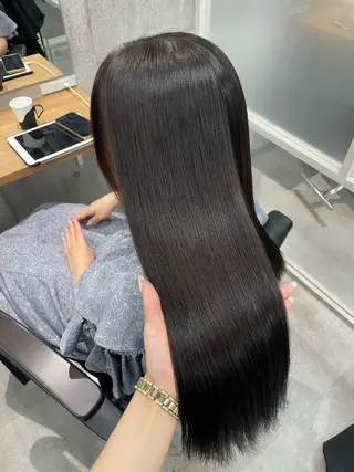 ロング ayano /レイヤー/艶カラーのヘアスタイル