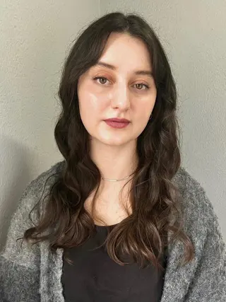 ロング 🌼U24 ヘアデザインラボのヘアスタイル