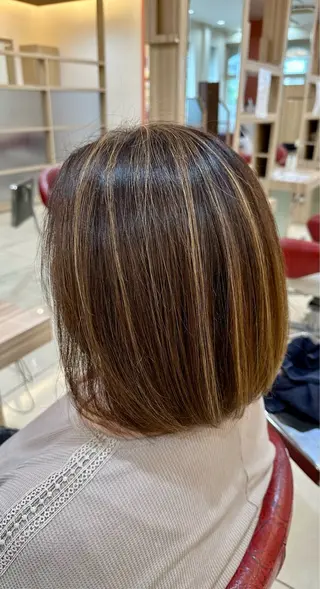 ショート カラー 小坂直輝【髪質改善・ 似合わせカット】のヘアスタイル