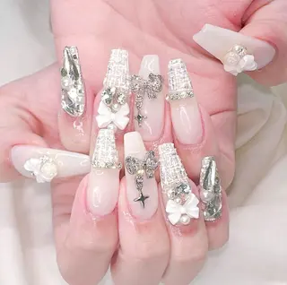 ネイル Lina所属・Lina Nail Salonのネイルデザイン