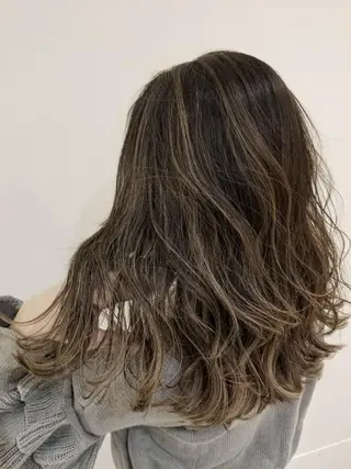 カラー ミディアム シールエクステ♦️ レイヤー♦️福田晃大のヘアスタイル