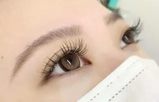 マツエク・マツパ まつげ&眉サロンa la mode 樟葉店所属・a lamode Yuukaのマツエク・マツパデザイン