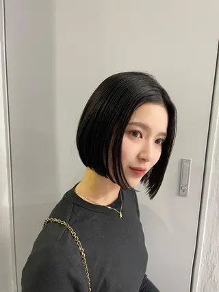 ショート amu/ブリーチなし ダブルカラーのヘアスタイル