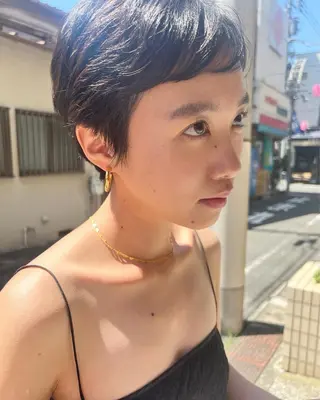ショート 加藤木麻彩 NEROのヘアスタイル