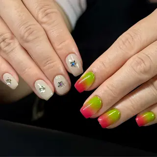 ネイル Eym.所属・Eym. nailのネイルデザイン