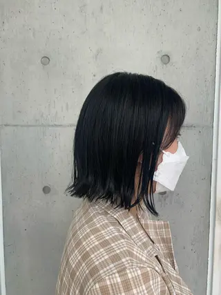 ショート カラー カネコ ユカリのヘアスタイル