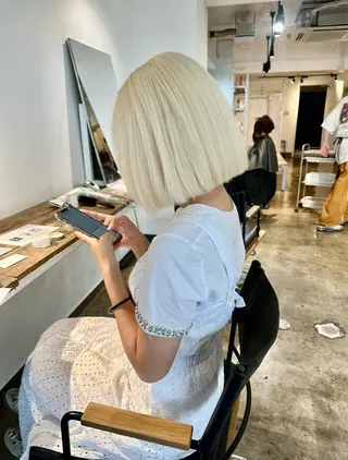 ミディアム カラー ✨艶ブリーチカラー ✨四ノ宮裕己のヘアスタイル