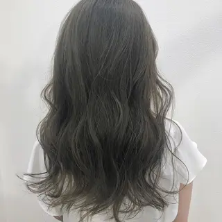 ロング AKANE 【zina新宿】のヘアスタイル