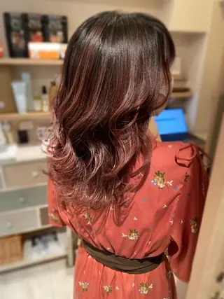 セミロング カラー アユン 銀座のヘアスタイル