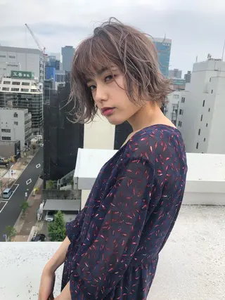 ミディアム カラー ハイトーン/レイヤー /ケアブリーチ石川治のヘアスタイル