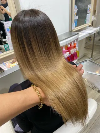 ロング 市川 博紀 副店長のヘアスタイル