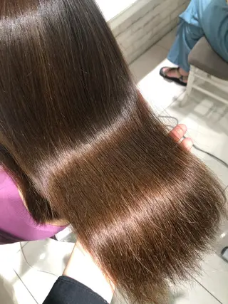 ミディアム SALOWIN神宮前五丁目店所属・🇰🇷韓国風艶髪✨ 髪質改善 倉岡しおんのヘアスタイル