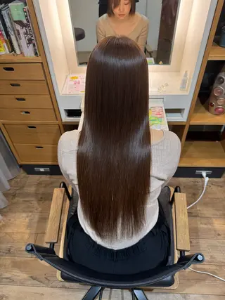 セミロング afloatkobe所属・美髪/髪質改善 川口凌弥のヘアスタイル