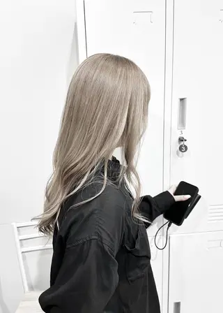 セミロング カラー 🫧【公式】 Lig.横浜🫧のヘアスタイル