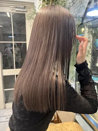 セミロング カラー ナチュラルなヘア /ヨシダトモキのヘアスタイル