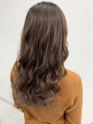 ロング ameet さくらのヘアスタイル