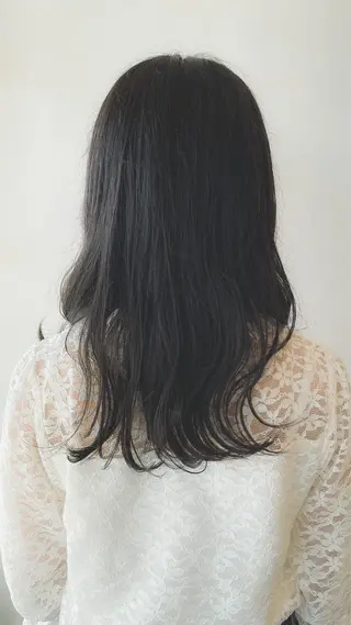 ミディアム 吉田 浩太郎のヘアスタイル