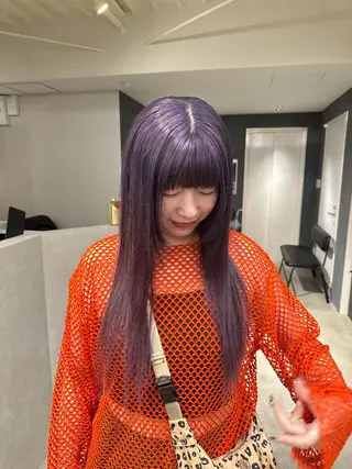 カラー ヒガシ サヨのヘアスタイル