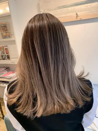 セミロング 渋谷ハイトーン/ デザインカラー阿部のヘアスタイル