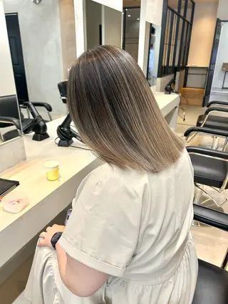 ミディアム カラー mood tatemachiのヘアスタイル