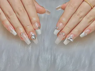 ネイル Mona【パラジェル ・長さ出し専門店】のネイルデザイン
