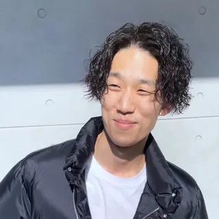 ミディアム パーマ メンズ メンズヘア特化 崎田 成人のヘアスタイル