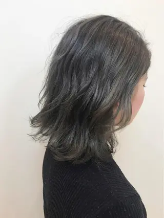 ミディアム カラー 湯浅 了一のヘアスタイル