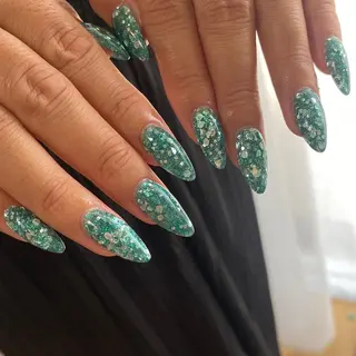 ネイル 【やり放題専門店】 スカルプ&長さ出しのネイルデザイン