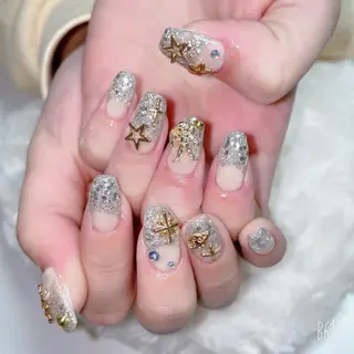 ネイル The Best Beauty受付担当のヘアスタイル