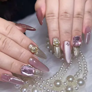 ネイル yu ri 🌹のネイルデザイン