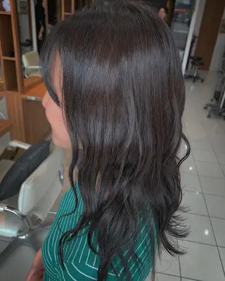 ロング カラー ヘアアレンジ 白髪女性専門店竹内 涼乃のヘアスタイル