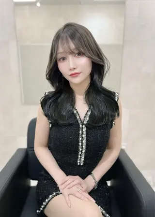 ロング miyon所属・つばさ🦚/レイヤー カット/韓国ヘアのヘアスタイル
