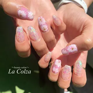 ネイル La Colzaのネイルデザイン