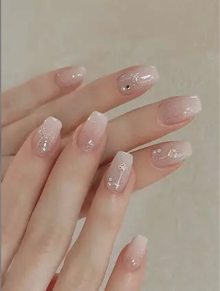 ネイル 💅E•U•B NAIL🌹所属・横浜市中区曙町 ネイルE·U·Bのネイルデザイン