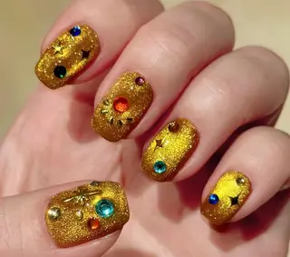 ネイル 高木 維麗絲のネイルデザイン