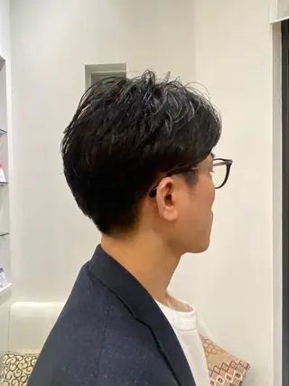 ショート atelier doux dimanche（アトリエ・ドゥー・ディマンシュ）所属・Fukamiレイヤー 透明感カラーのヘアスタイル