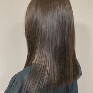 セミロング カラー ウスイマイコ カット/ケアカラーのヘアスタイル
