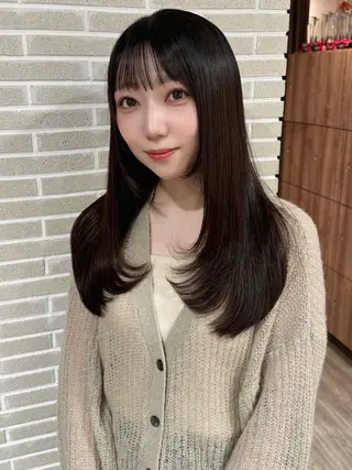 ロング 透明感カラー／ 今城愛友花のヘアスタイル