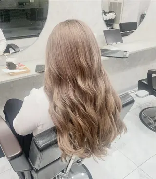 セミロング 🦋ハイトーン🦋 石山 希理🦋のヘアスタイル