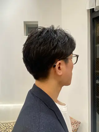 ショート atelier doux dimanche（アトリエ・ドゥー・ディマンシュ）所属・Fukamiレイヤー 透明感カラーのヘアスタイル