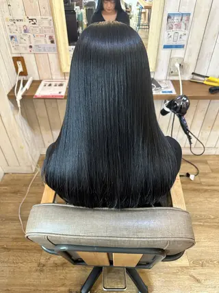 ミディアム 髪質改善/艶髪/ 透明感カラー/サラのヘアスタイル