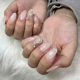 ネイル White nail上本町店所属・荒木 綾花のネイルデザイン