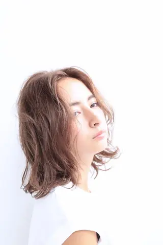 ミディアム カラー パーマ 山下 直人のヘアスタイル