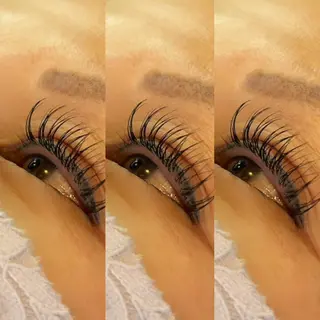 マツエク・マツパ シールエクステ/ ダブルカラー/茉央のヘアスタイル