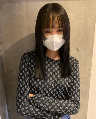 セミロング カラー ブリーチ⌇ベージュ ハイトーン⌇ヒロトのヘアスタイル