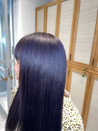 ロング カラー three所属・🦄今西 利音🦄のヘアスタイル