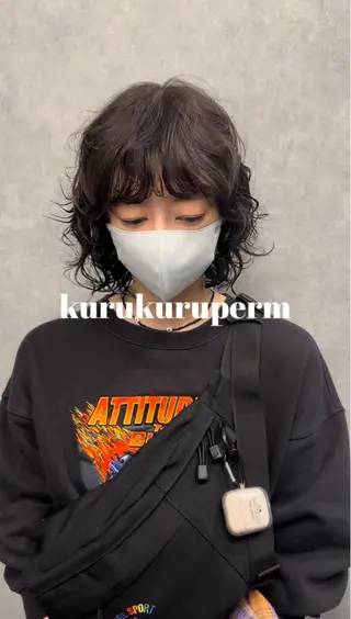 ミディアム 古沢 新のヘアスタイル