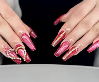 ネイル AngelChris ビューティーサロンのネイルデザイン