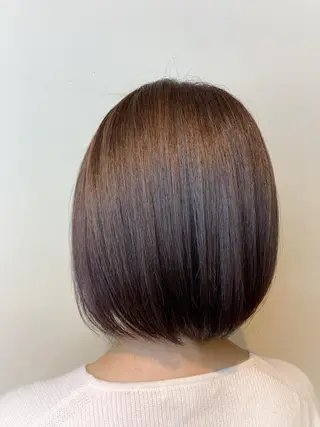 ショート カラー 1/f所属・秋田 亜由美のヘアスタイル