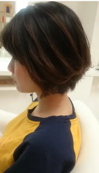 ショート カラー パーマ fructueuxune所属・本木 之教のヘアスタイル